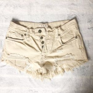 We the Free Distressed Denim Shorts 25 (XS)